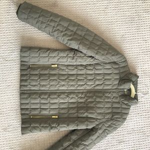 J.Crew army green puffer jacket - M